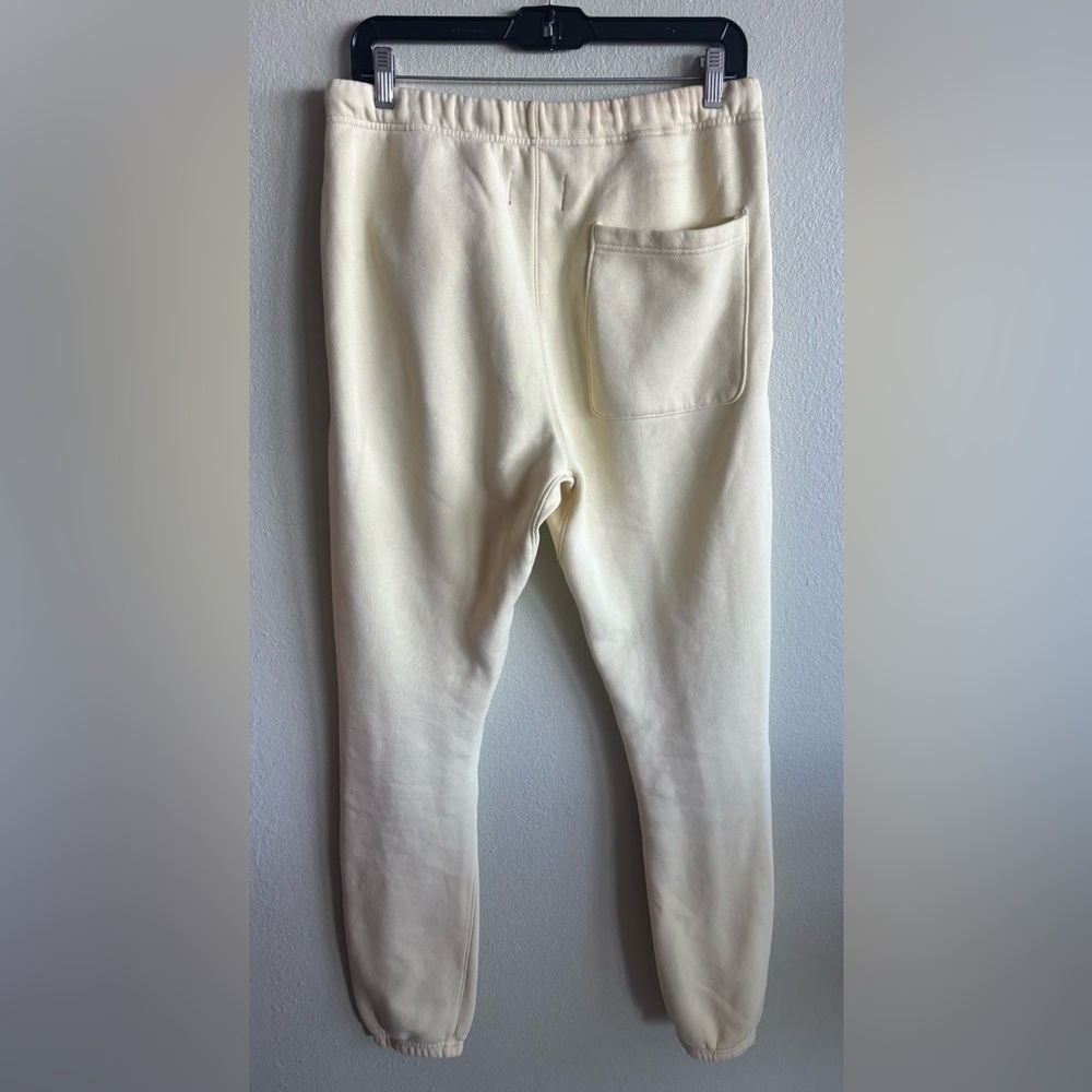 FEAR OF GOD ESSENTIALS SWEATPANTS IN GARDEN YELLOW SIZE:SMALL - Picture 2 of 6